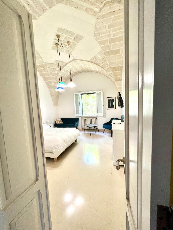Villa Encantamiento - Dimora Gelsomino - Masseria Storica Nel Cuore Della Puglia Con Piscina Latiano Екстер'єр фото