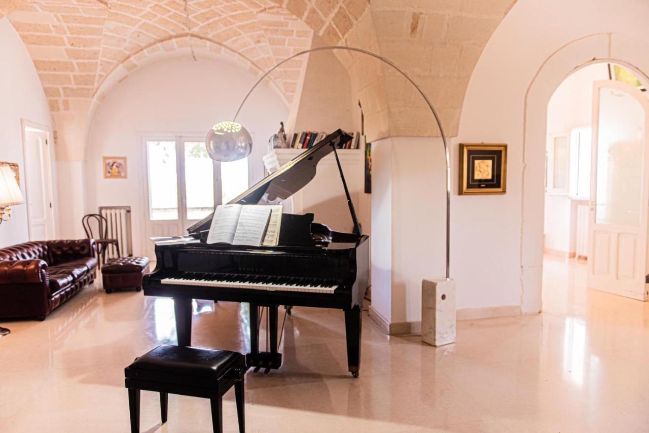 Villa Encantamiento - Dimora Gelsomino - Masseria Storica Nel Cuore Della Puglia Con Piscina Latiano Екстер'єр фото